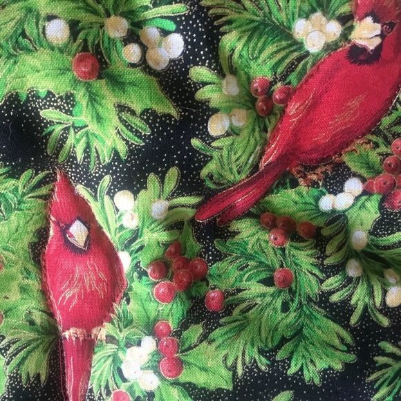 NWT Hand Crafted, Quilted Beautiful Cardinals Holiday Runner - Picture 6 of 9